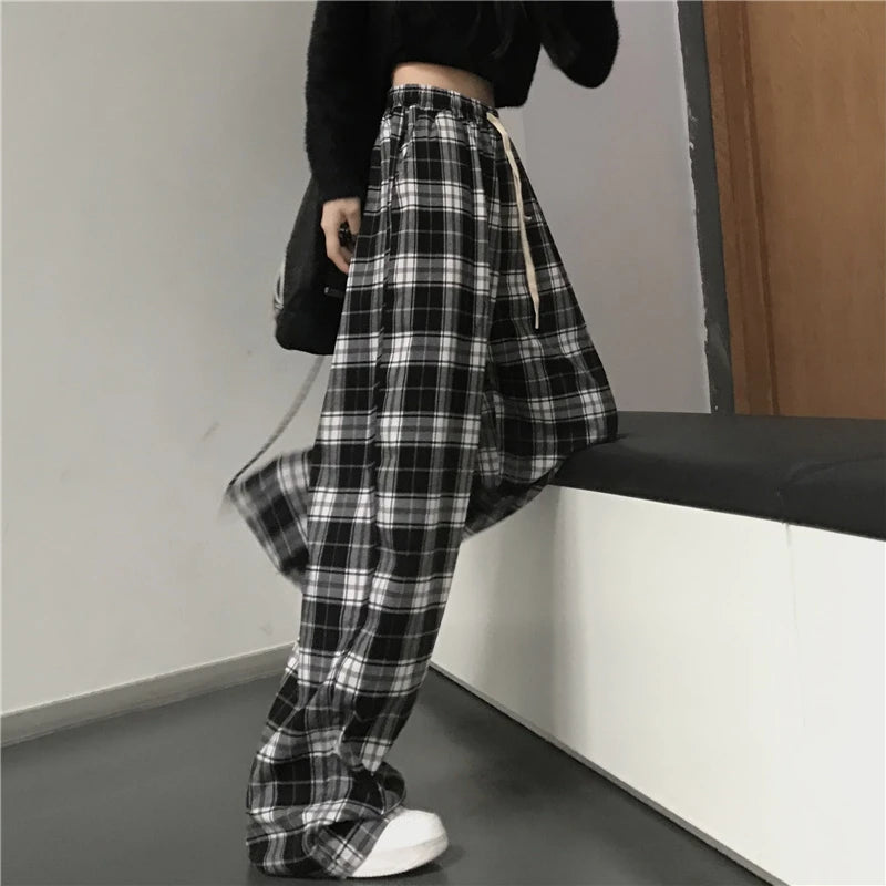 Oversize Plaid Pants