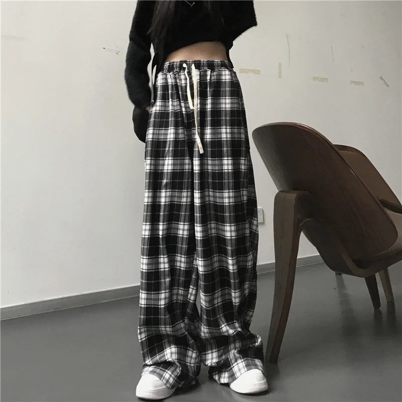 Oversize Plaid Pants